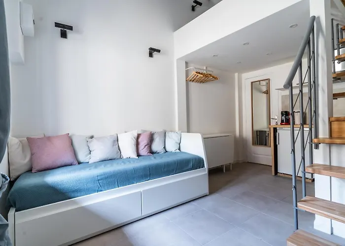 Bonsai Flat In Beausoleil